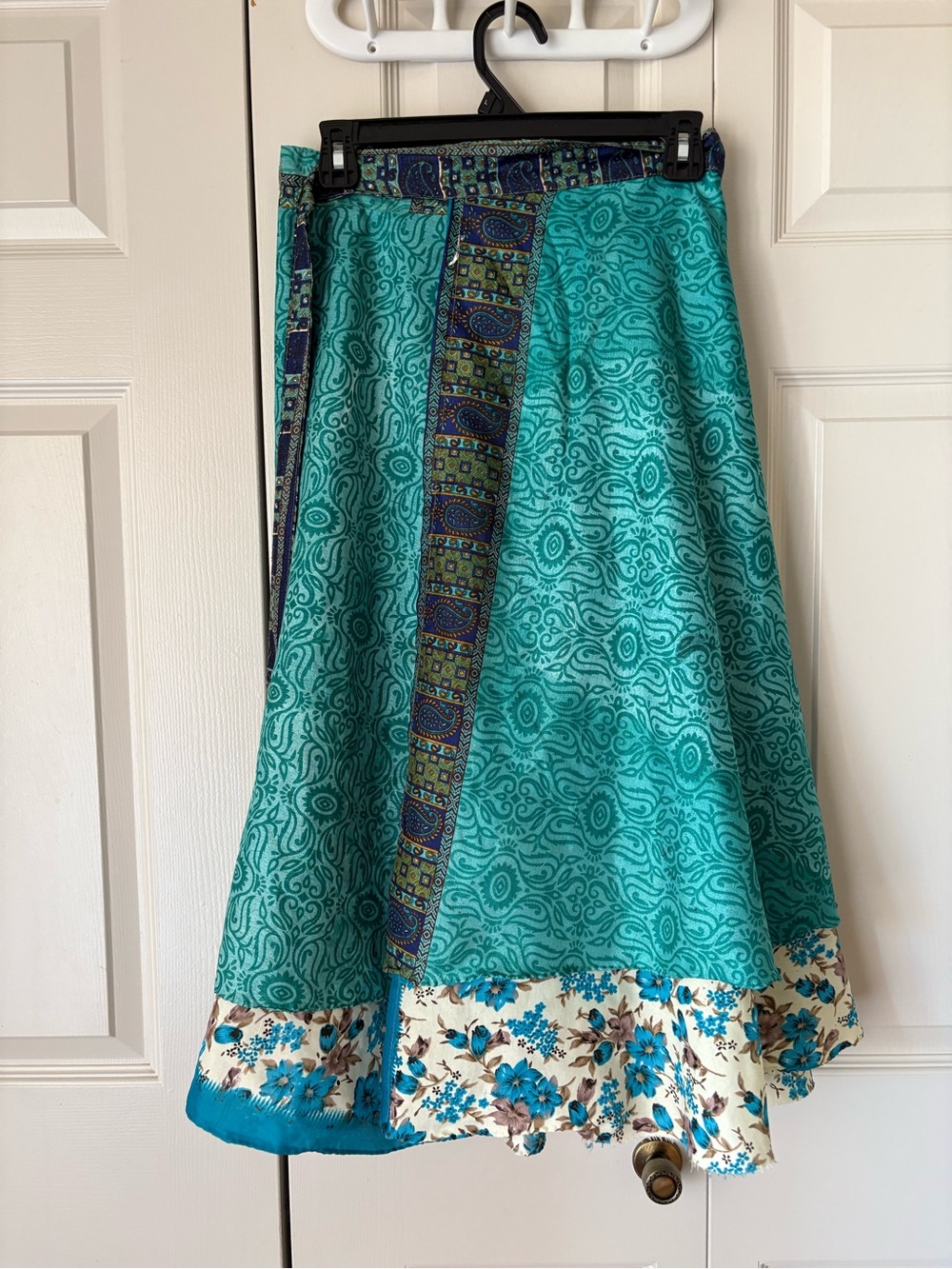 Boho duo layer reversible magic wrap skirt. Silk. OSFM. Floral Paisley. Festival